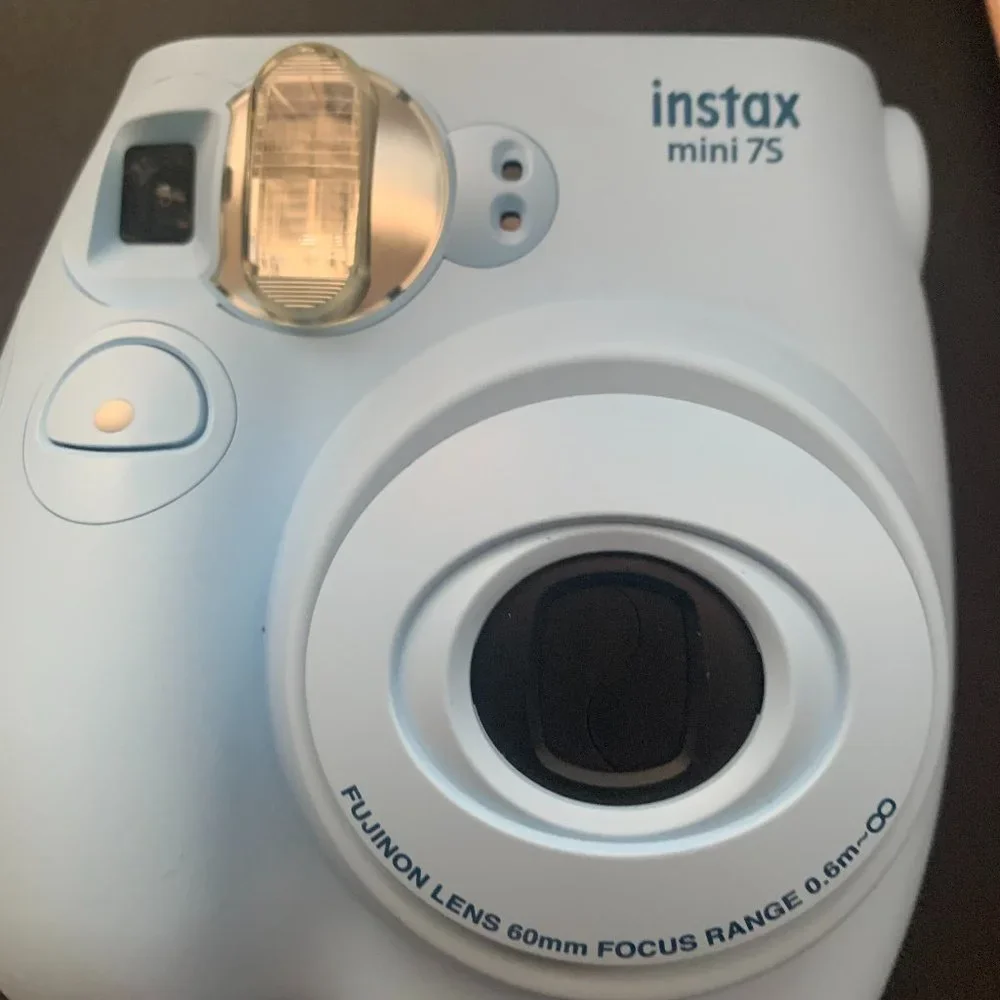 Fujifilm Instax Mini 7S Instant Camera Bundle - Light Blue